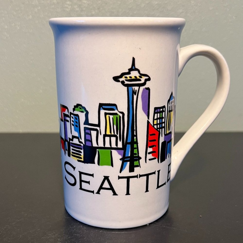 Vintage SEATTLE WASHINGTON Space Needle Cityscape Colorful Souvenir Ceramic Mug